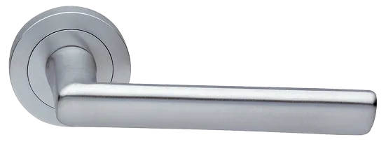 Ручка дверная STELLA R2 CSA раздельная на круглой розетке, цвет матовый хром, латунь фото купить Шымкент (Чимкент)
